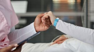 Internação Involuntária: O Que É, Quando é Necessária e Como Solicitar na Clínica Liberta